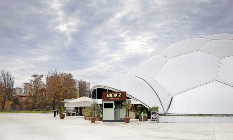 Entrada Rioluz restaurante Valladolid